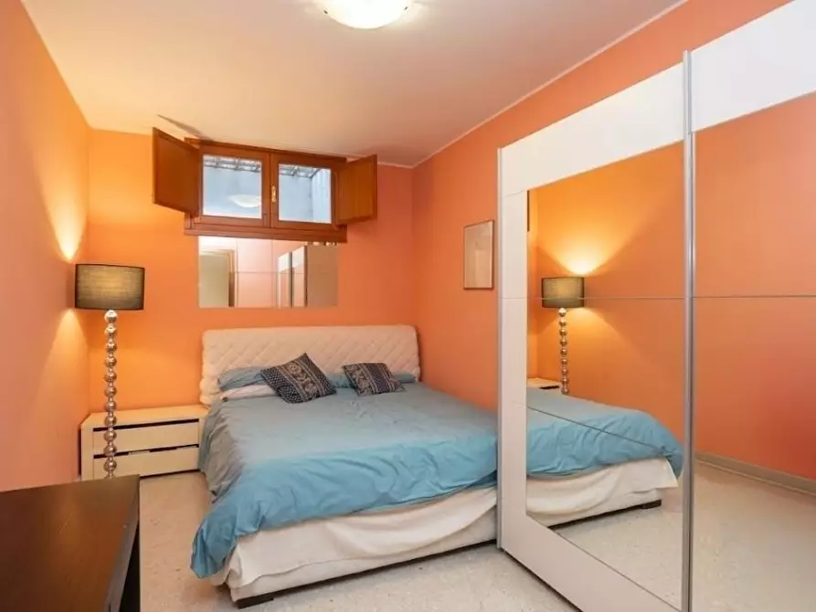 Immagine 21 di Appartamento in vendita  a Carrara