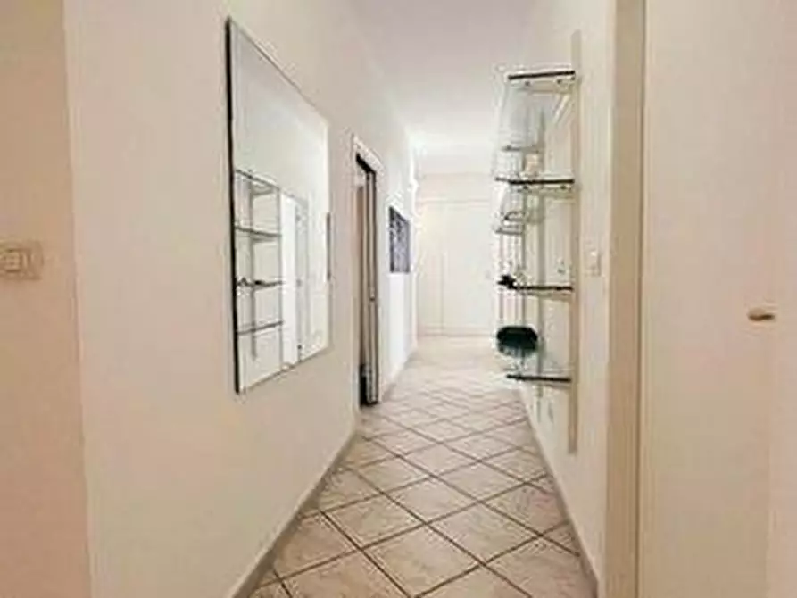 Immagine 4 di Appartamento in affitto  a Livorno