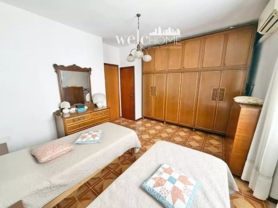 Immagine 21 di Terratetto in vendita  a Campi Bisenzio