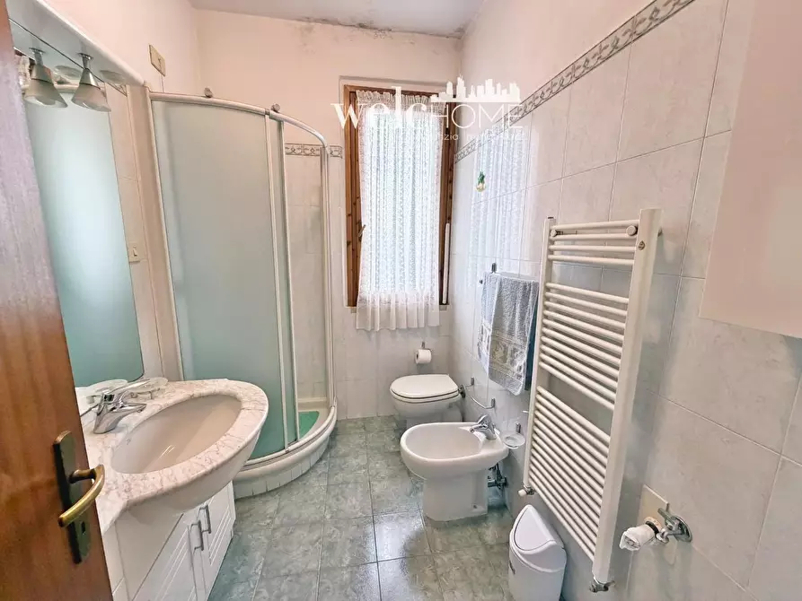 Immagine 11 di Terratetto in vendita  a Campi Bisenzio