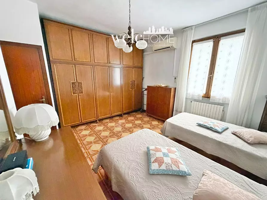 Immagine 9 di Terratetto in vendita  a Campi Bisenzio