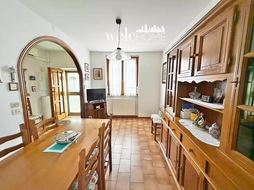 Immagine 30 di Terratetto in vendita  a Campi Bisenzio