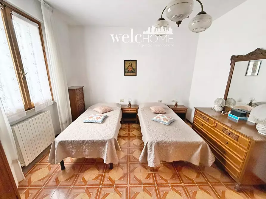 Immagine 10 di Terratetto in vendita  a Campi Bisenzio