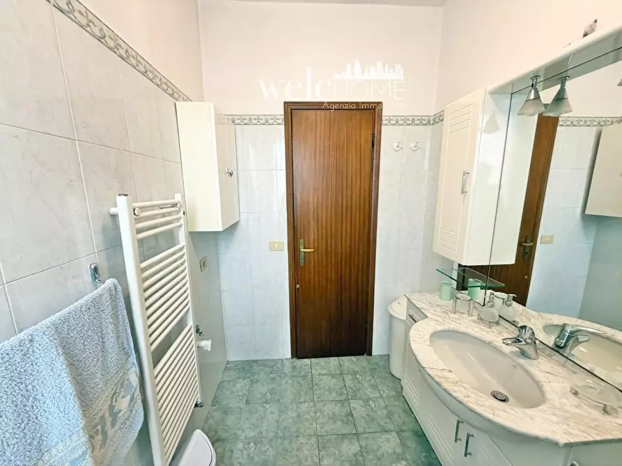 Immagine 27 di Terratetto in vendita  a Campi Bisenzio