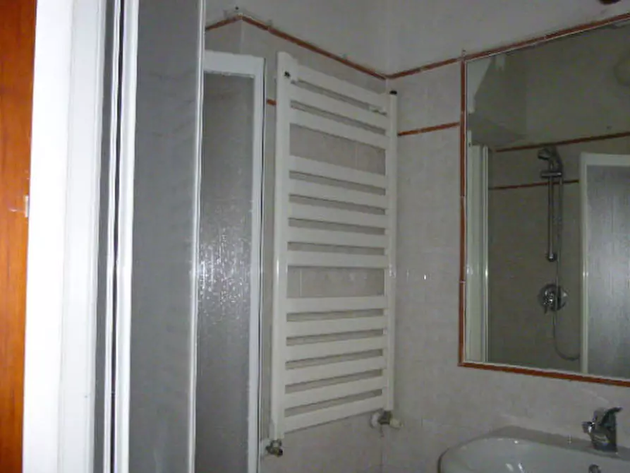 Immagine 14 di Appartamento in vendita  a Greve In Chianti