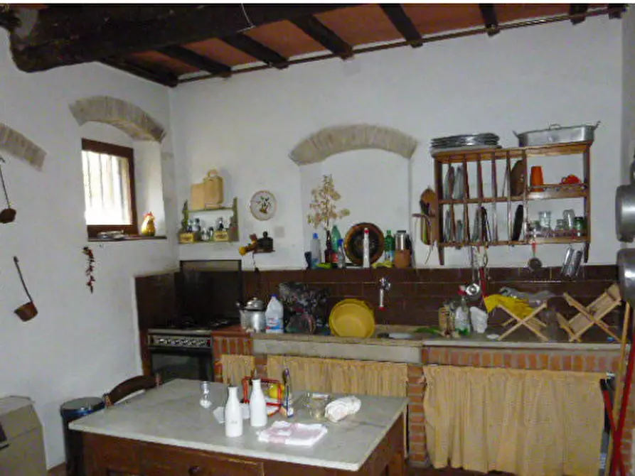 Immagine 9 di Appartamento in vendita  a Greve In Chianti