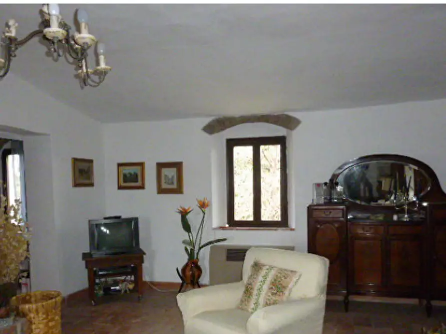 Immagine 17 di Appartamento in vendita  a Greve In Chianti