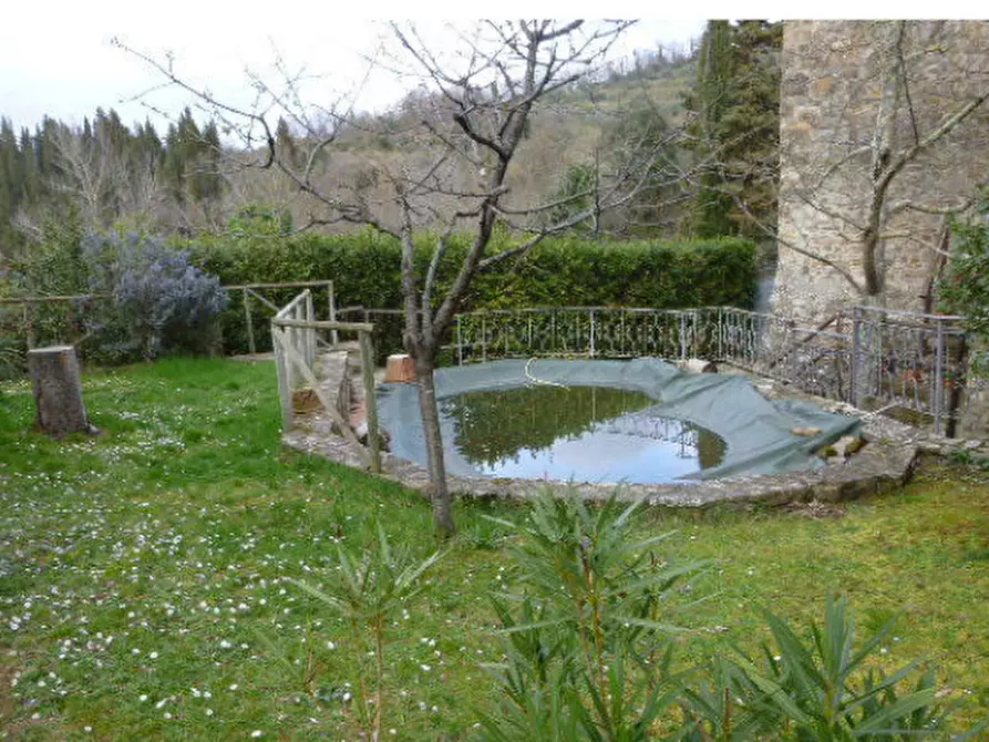 Immagine 4 di Appartamento in vendita  a Greve In Chianti