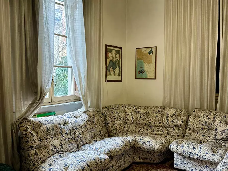 Immagine 12 di Villa in vendita  a Lucca