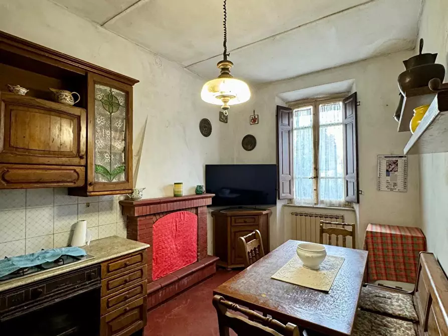 Immagine 6 di Villa in vendita  a Lucca