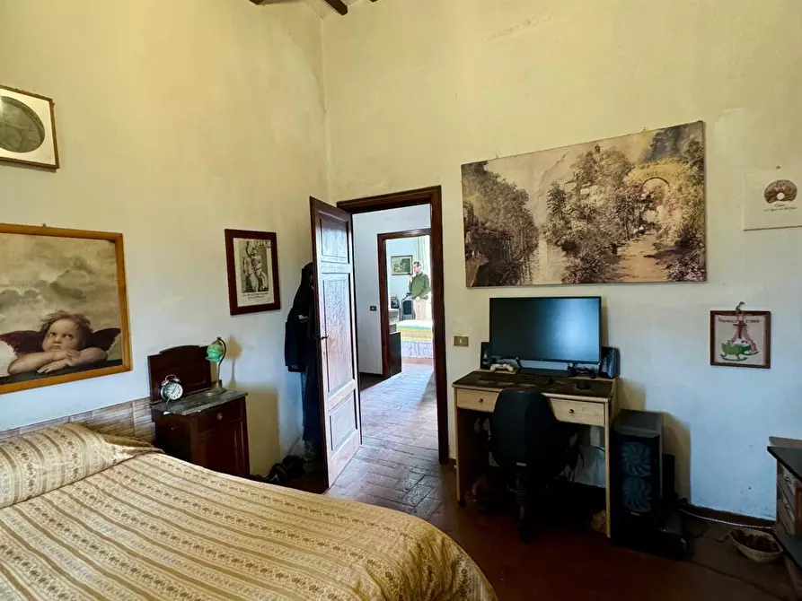 Immagine 19 di Villa in vendita  a Lucca