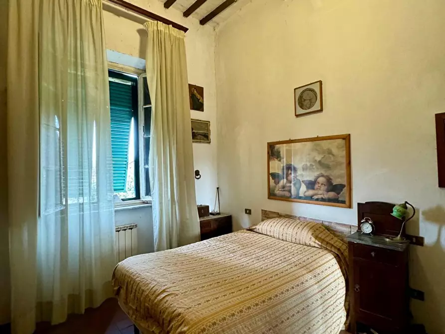 Immagine 18 di Villa in vendita  a Lucca