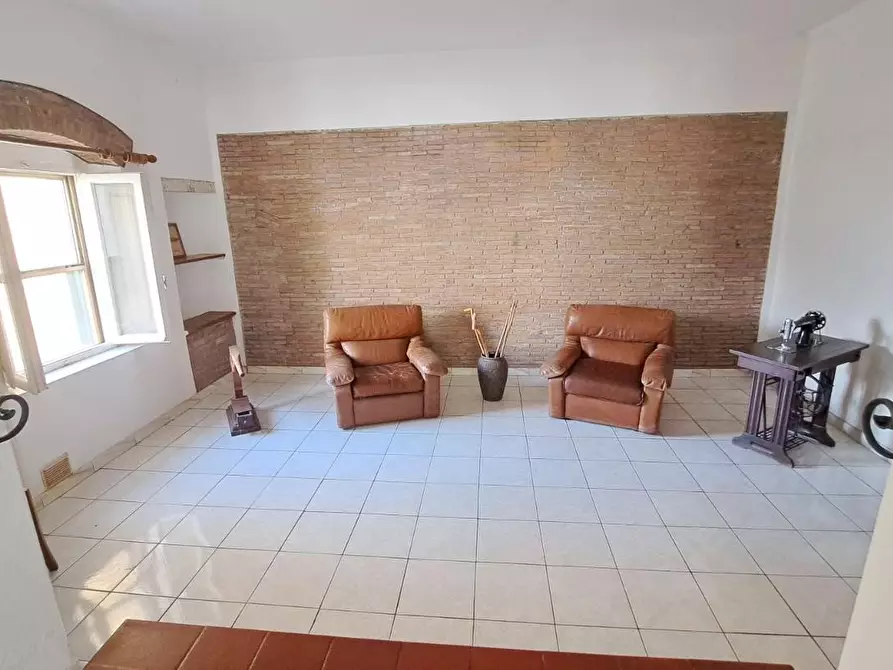 Immagine 2 di Porzione di casa in vendita  a Rosignano Marittimo