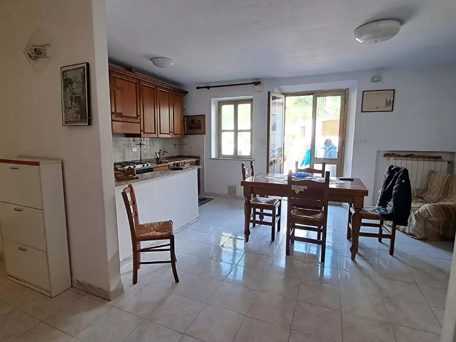 Immagine 4 di Porzione di casa in vendita  a Rosignano Marittimo