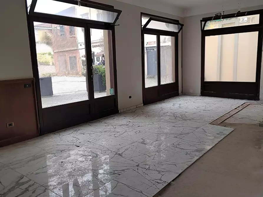 Immagine 4 di Locale commerciale in affitto  a Fucecchio