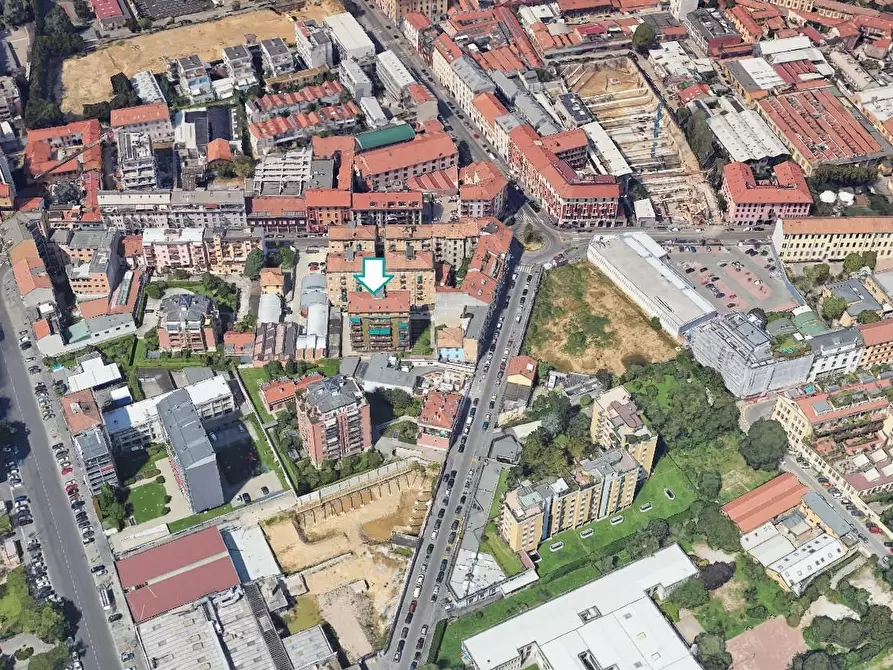 Immagine 3 di Magazzino in vendita  a Milano