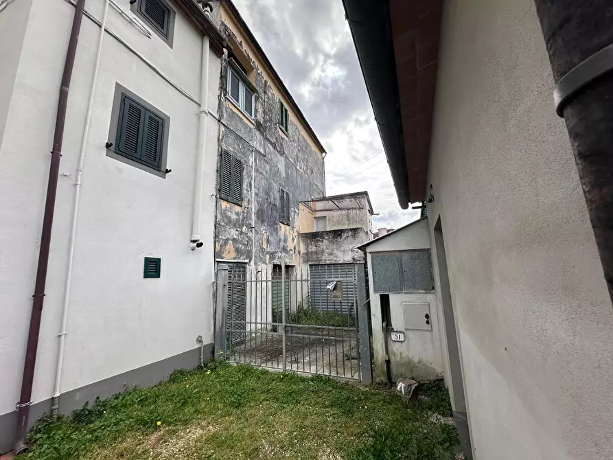 Immagine 46 di Terratetto in vendita  a Calci