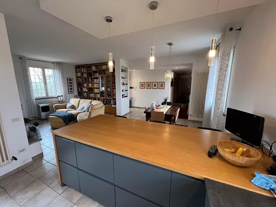 Immagine 17 di Porzione di casa in vendita  a Cecina