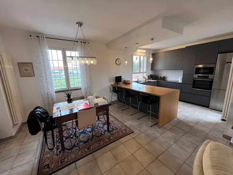 Immagine 19 di Porzione di casa in vendita  a Cecina