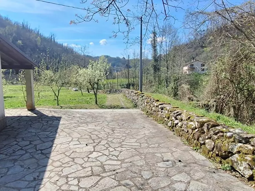 Immagine 12 di Porzione di casa in vendita  a Bagni Di Lucca