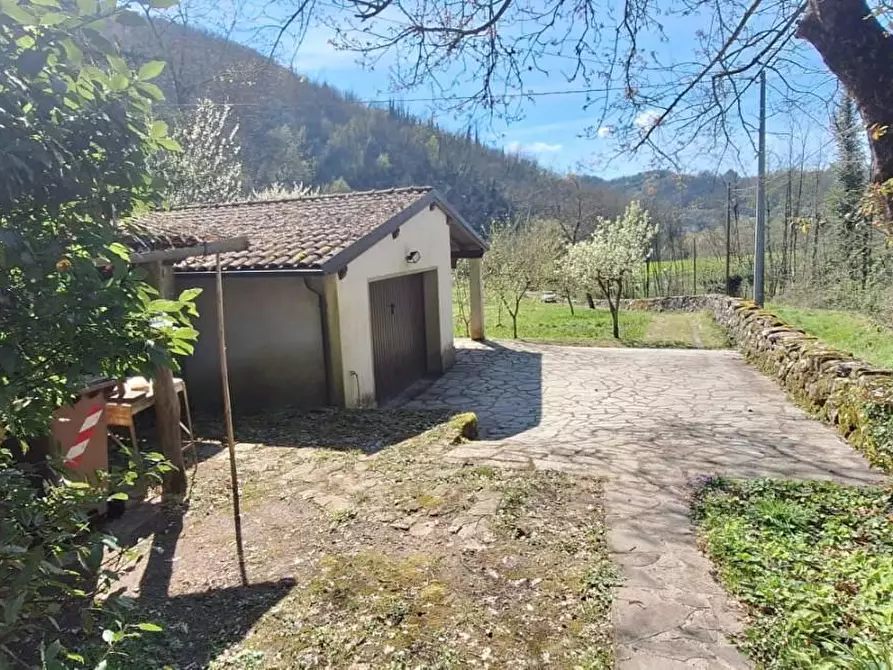 Immagine 14 di Porzione di casa in vendita  a Bagni Di Lucca
