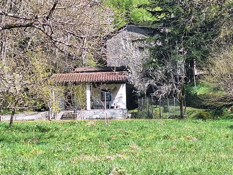 Immagine 1 di Porzione di casa in vendita  a Bagni Di Lucca