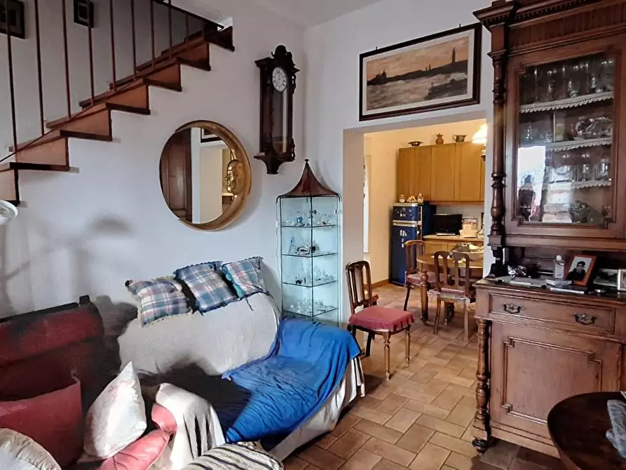 Immagine 9 di Appartamento in vendita  a Borgo A Mozzano