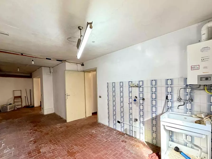 Immagine 26 di Casa bifamiliare in vendita  a Lucca