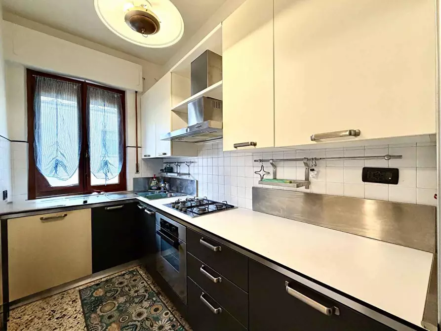 Immagine 11 di Casa bifamiliare in vendita  a Lucca