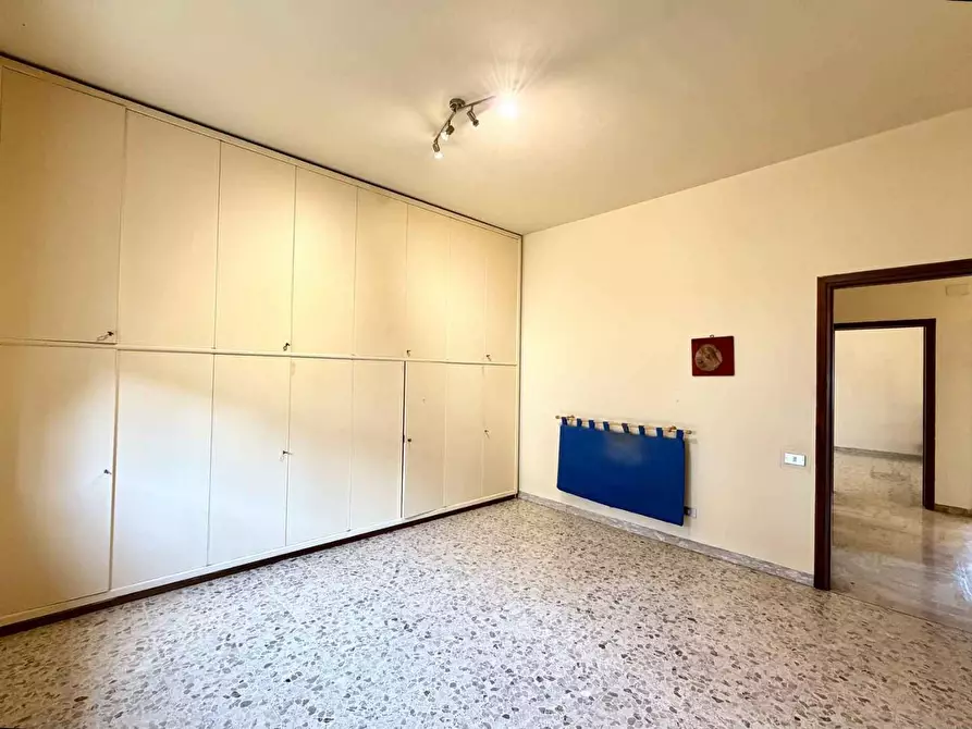 Immagine 17 di Casa bifamiliare in vendita  a Lucca