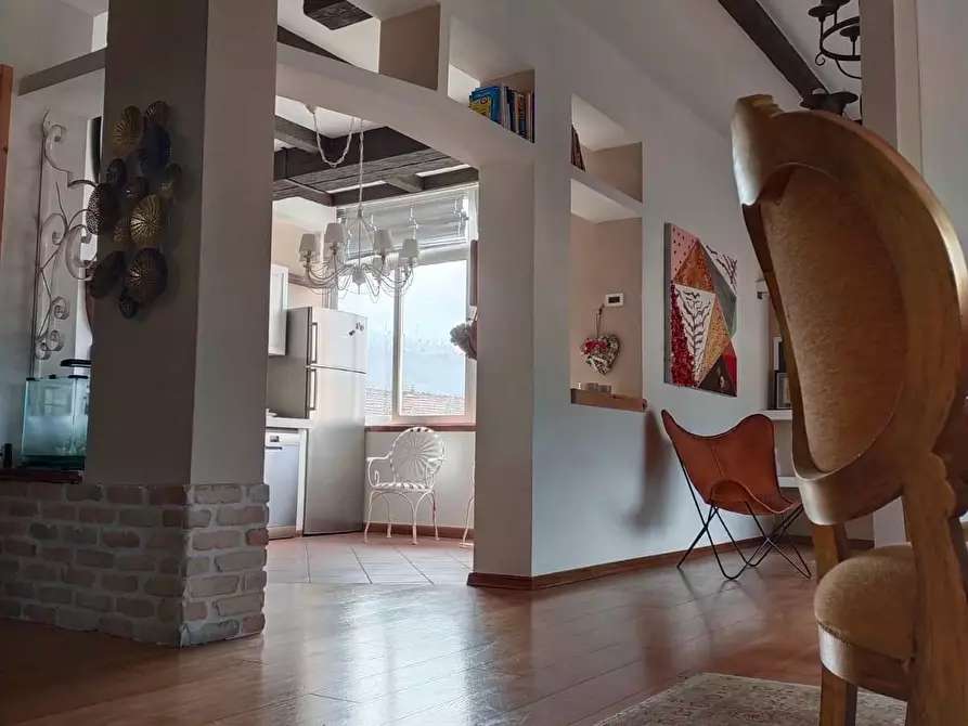 Immagine 21 di Appartamento in vendita  a Carrara