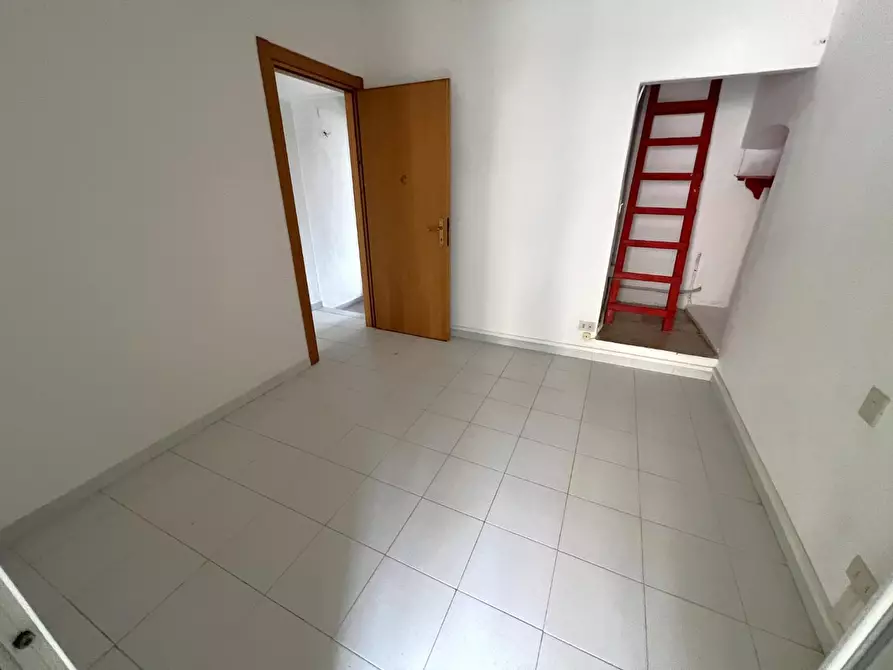 Immagine 12 di Terratetto in vendita  a Pisa