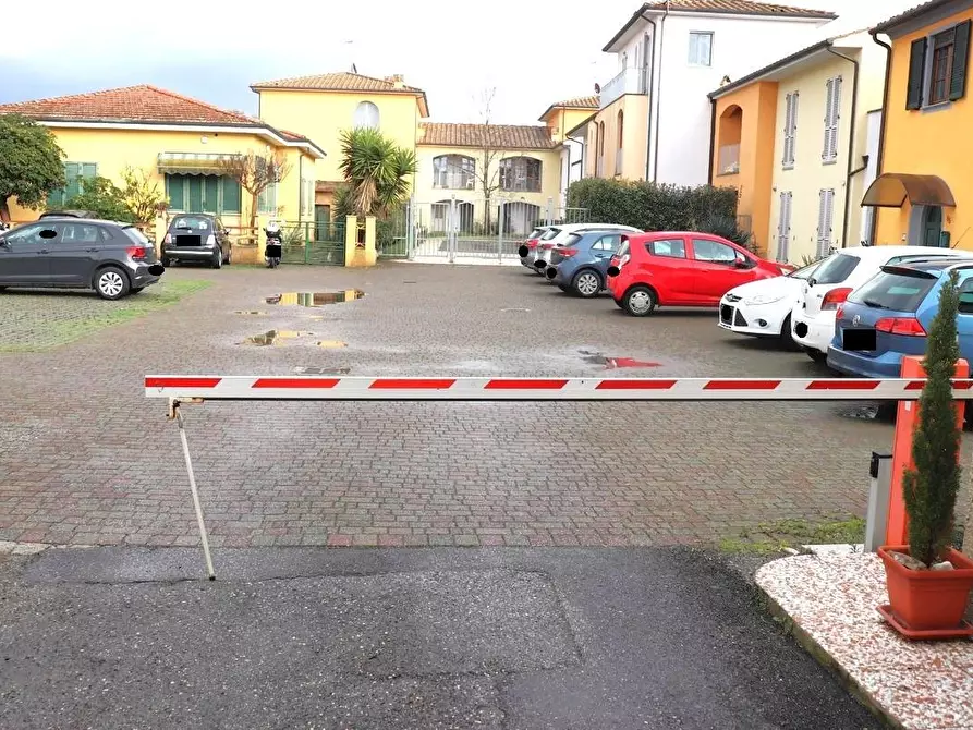 Immagine 19 di Terratetto in vendita  a Pisa