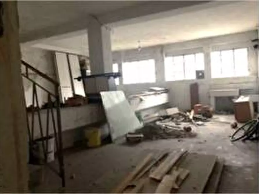 Immagine 9 di Attività artigianale in vendita  a Vigevano