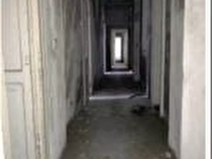 Immagine 8 di Attività artigianale in vendita  a Vigevano