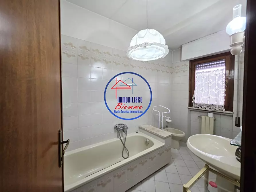 Immagine 22 di Villetta a schiera in vendita  a Viareggio