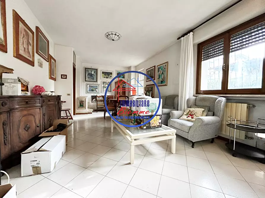 Immagine 5 di Villetta a schiera in vendita  a Viareggio