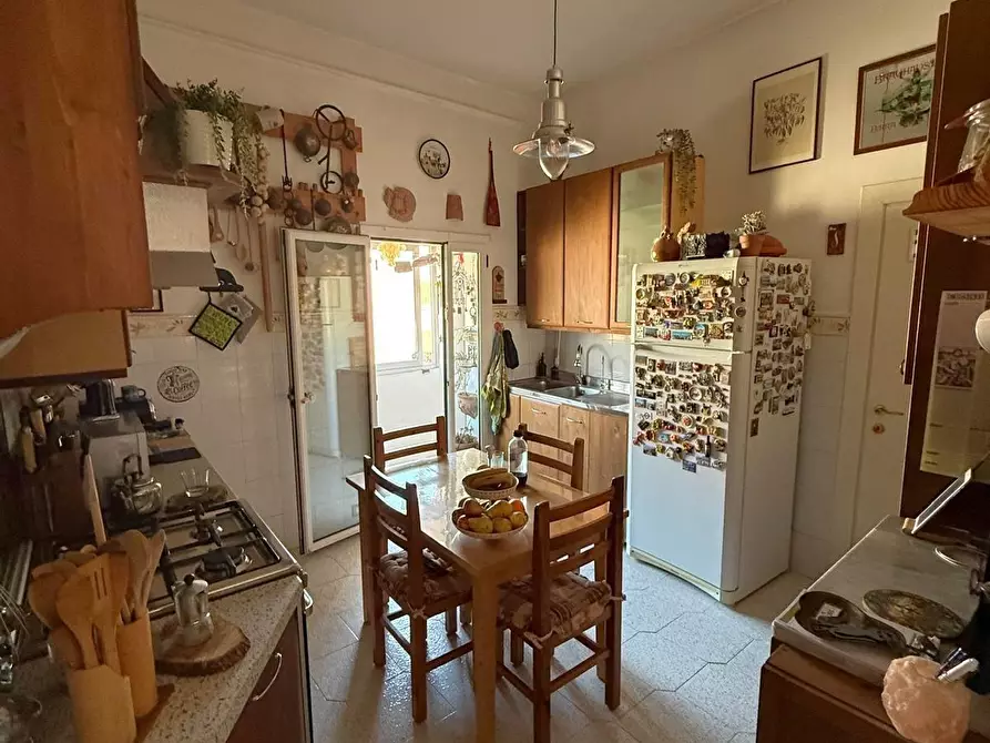 Immagine 10 di Appartamento in vendita  a Livorno