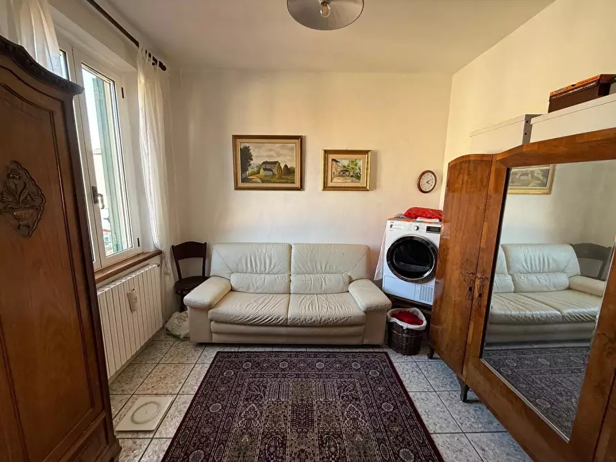 Immagine 31 di Appartamento in vendita  a Livorno