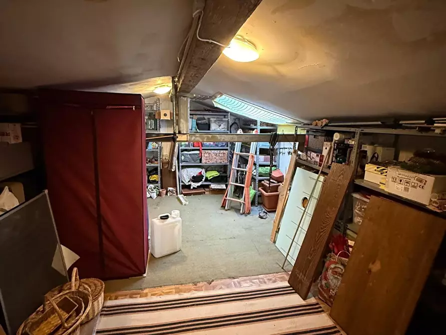 Immagine 34 di Appartamento in vendita  a Livorno