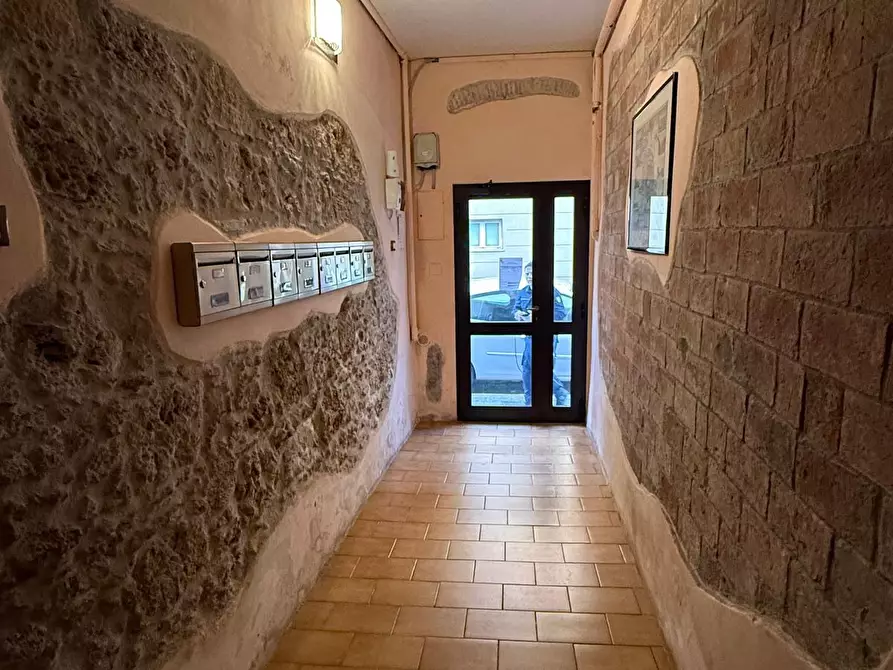 Immagine 35 di Appartamento in vendita  a Livorno