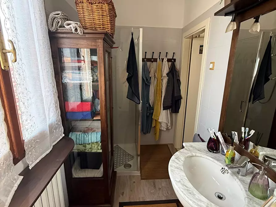 Immagine 26 di Appartamento in vendita  a Livorno