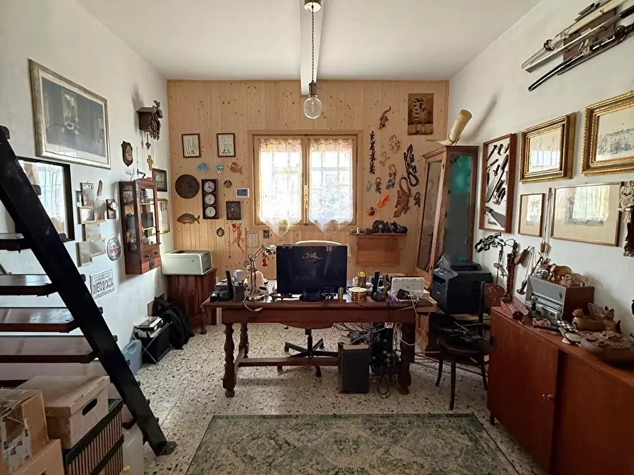 Immagine 15 di Appartamento in vendita  a Livorno