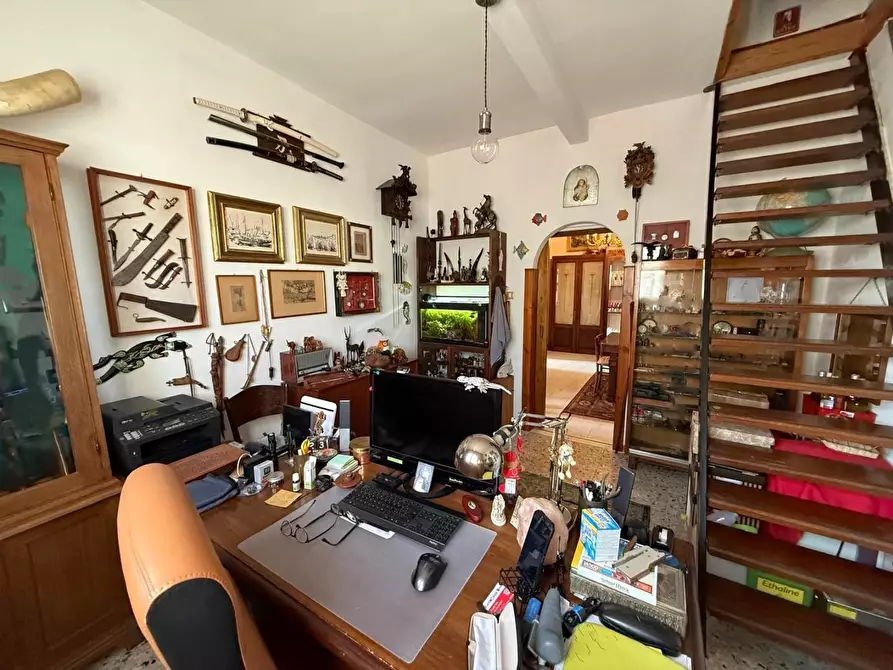 Immagine 14 di Appartamento in vendita  a Livorno