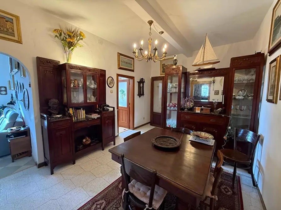 Immagine 5 di Appartamento in vendita  a Livorno