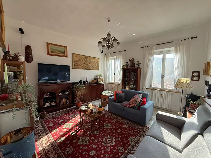 Immagine 1 di Appartamento in vendita  a Livorno