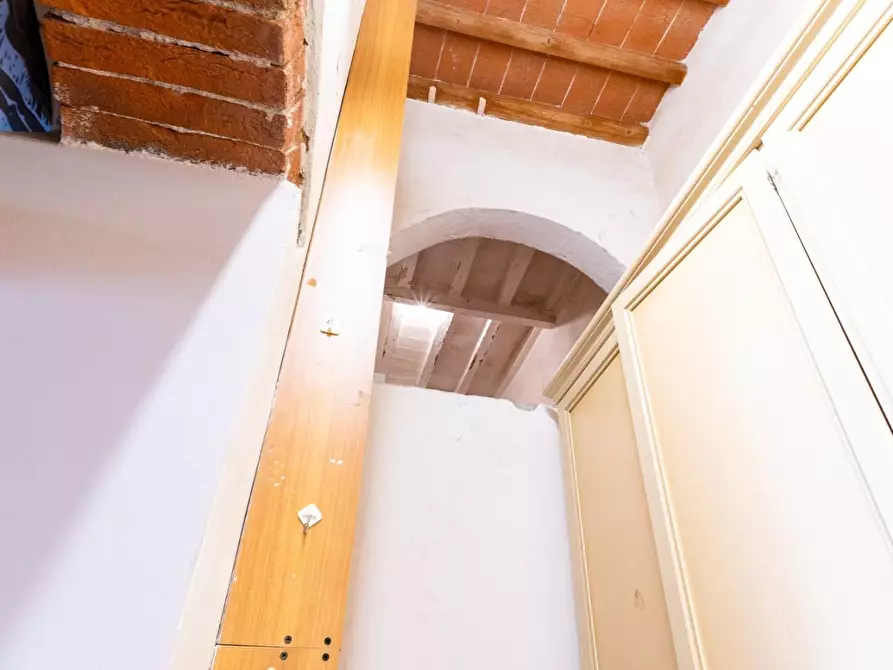 Immagine 12 di Appartamento in vendita  a Livorno