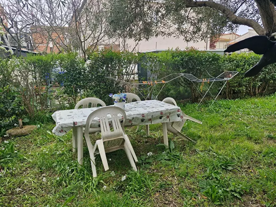 Immagine 9 di Appartamento in vendita  a Campiglia Marittima