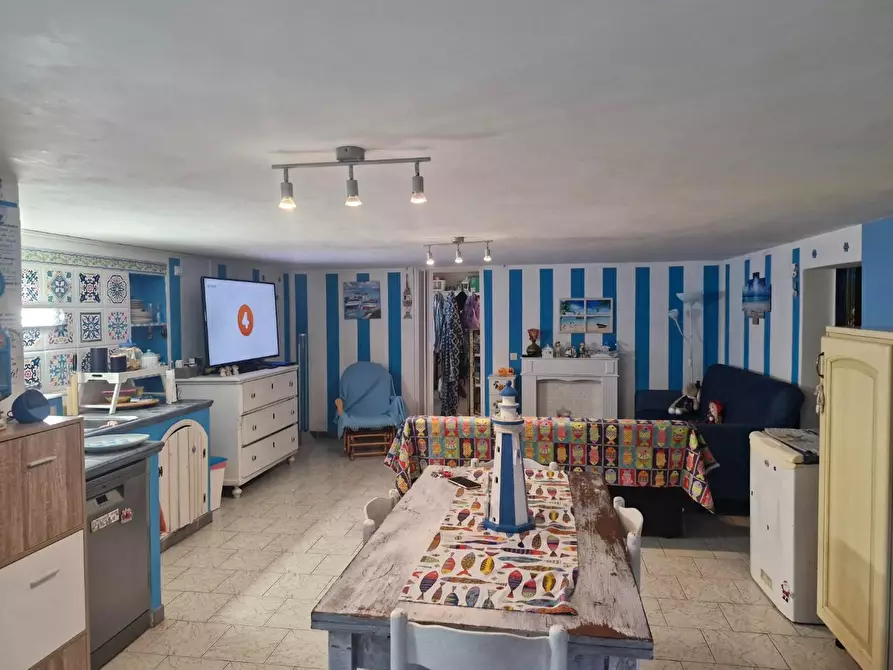 Immagine 10 di Appartamento in vendita  a Campiglia Marittima