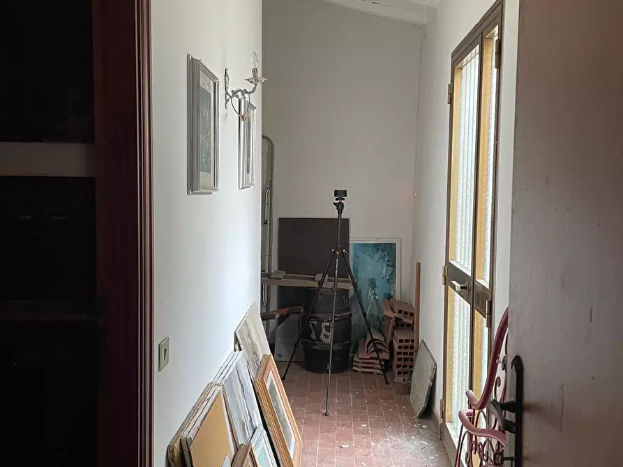 Immagine 2 di Villa in vendita  a Crespina Lorenzana